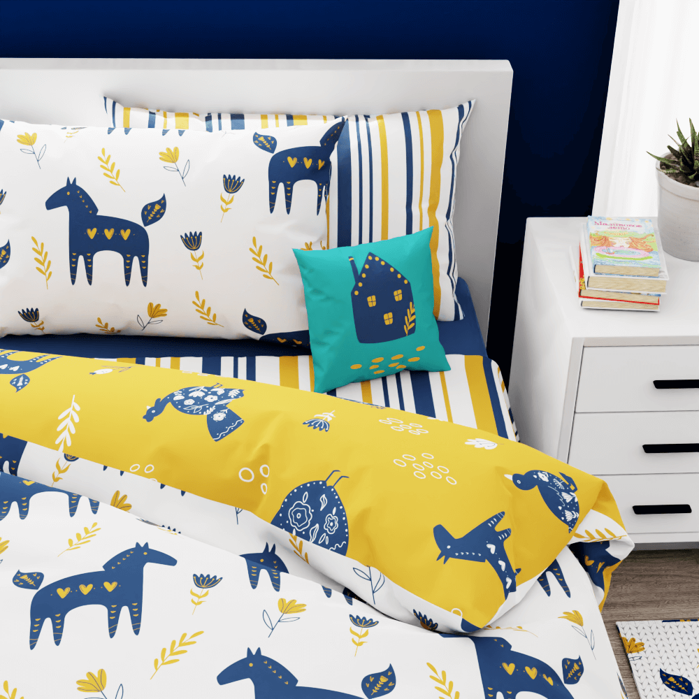 Horses Pattern Reversible Duvet Bed Set - Kidz Bedding